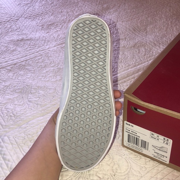 Sk8-Hi Vans - Picture 2 of 3